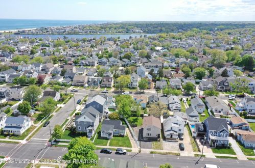 405 15 Ave, Belmar NJ 07719-2525 exterior