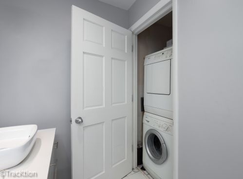 1806 Dayton St, Chicago IL 60614-4309 exterior