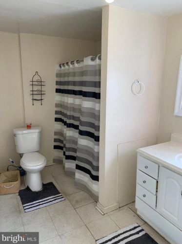 101 6 St, Darby PA 19023-2305 exterior