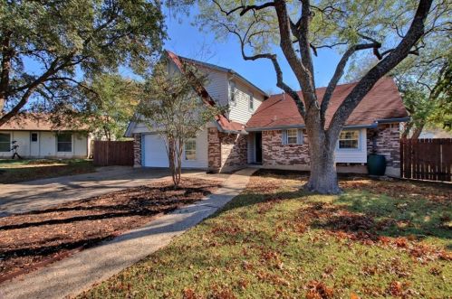 8607 Dawnridge Cir, Austin TX  78757-6805 exterior