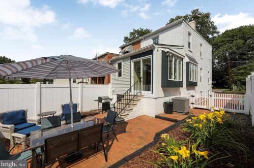 124 Fowler Ave, Tavistock NJ  08033-1337 exterior