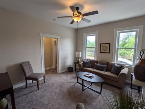 1942 Lowrie St, Pittsburgh, PA 15212-3272