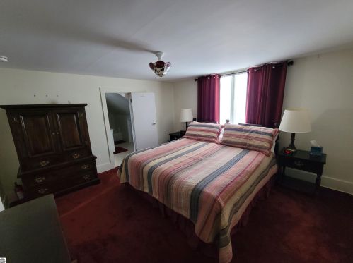 101 Orch Ave, Shepherd MI 48883-9106 exterior