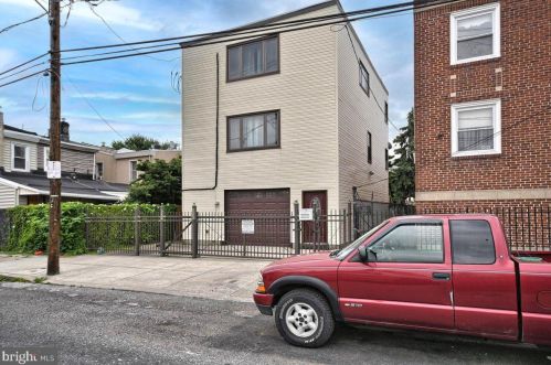 4445 Belgrade St, Philadelphia, PA 19137-1638