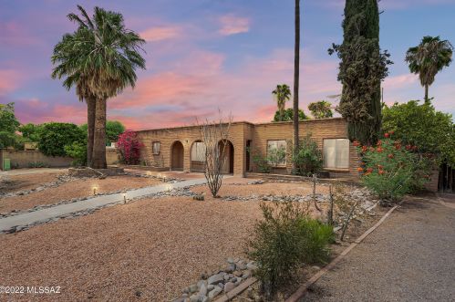 9151 Deer Trail Cir, Tucson, AZ 85710-8034