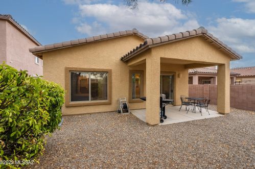 7675 Majestic Palm Ln, Tucson AZ 85756-6112 exterior
