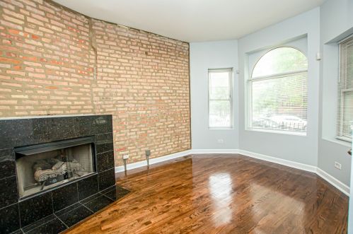 6551 University Ave, Chicago, IL 60637-4303