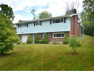 1160 Colgate Dr, Monroeville, PA 15146-3536