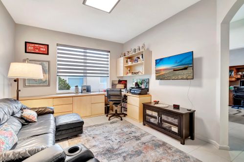 9647 Cres Vw Dr, Boynton Beach FL 33437-5929 exterior