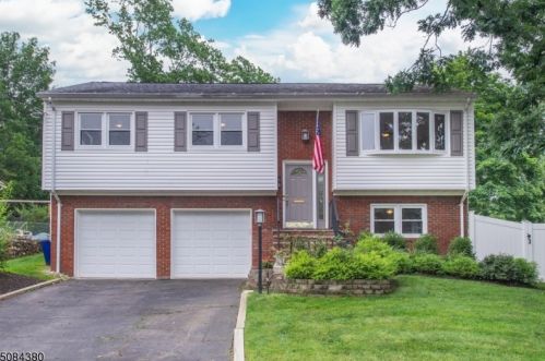 44 Fitzrandolph Rd, Town Center, NJ 07052-3549