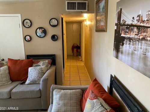 101 Geronimo St, Chandler, AZ 85225-6236