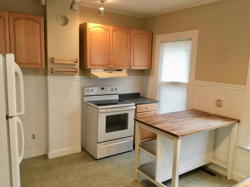 84 Whittlesey Ave, Wallingford CT  06492-3653 exterior