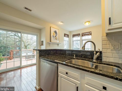 3801 Elbert Ave, Alexandria VA 22305-2058 exterior