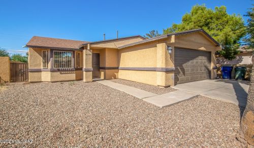 6120 Springbrook Dr, Tucson AZ exterior