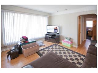 24250 Ridgedale St, Detroit MI  48237-4624 exterior