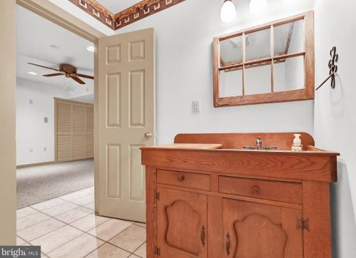 1739 Conard Rd, Lancaster PA 17602-1302 exterior