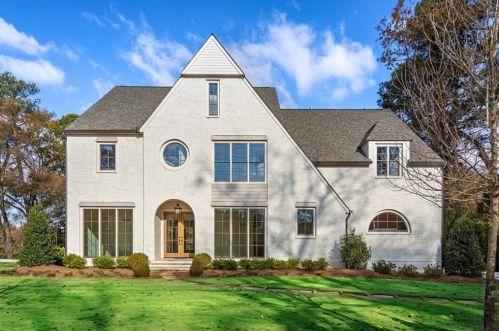 679 Moores Mill Rd, Atlanta, GA 30327-0015