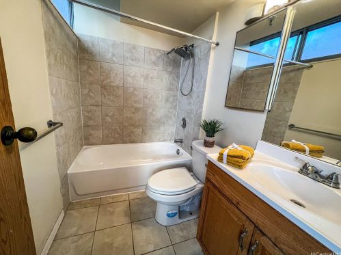 3033 Ala Ilima St, Honolulu HI  96818-2795 exterior