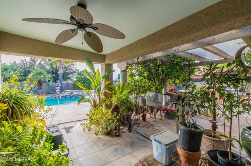 2675 Desert Bluffs Ct, Tucson AZ 85742-4468 exterior