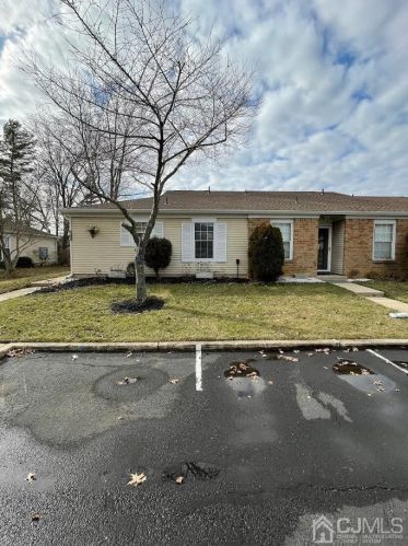 291 Bishop Ct, Old Bridge NJ  08857-3259 exterior