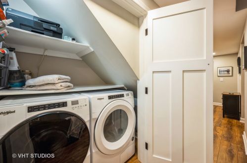 2849 Burling St, Chicago IL  60657-8078 exterior