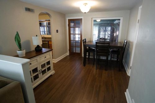 708 Laclede Sta Rd, Saint Louis MO 63117-2045 exterior