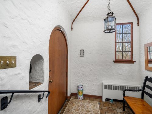 313 Cleveland Ave, Manitowoc, WI 54220-2917