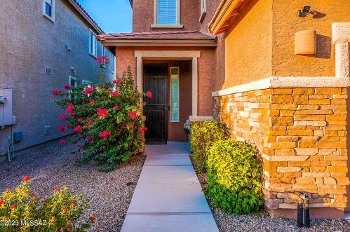 8023 Dolphin Way, Tucson, AZ 85756-9343