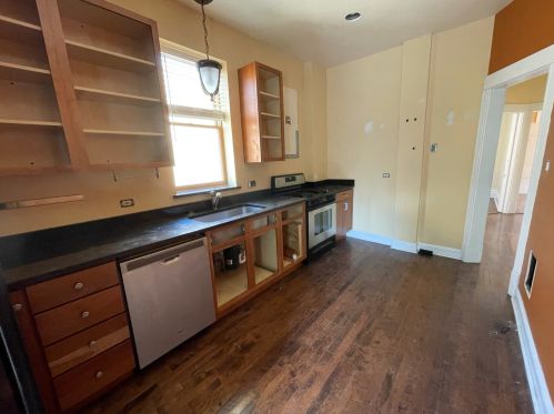 6320 Paulina St, Chicago IL 60660-1111 exterior