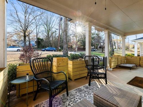 1866 Braeburn Cir, Atlanta GA 30316-2218 exterior