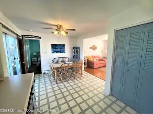 1029 Sarasota Dr, Lacey NJ 08731-5327 exterior