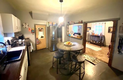 675 Millbury St, Worcester MA 01607-1020 exterior