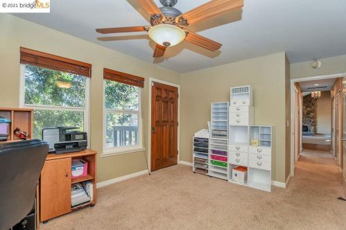 1180 Ridgemont Pl, Concord CA 94521-4831 exterior