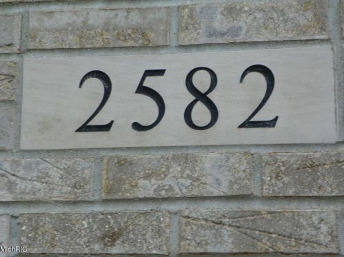 2582 Falcon Pointe Dr, Grand Rapids MI 49534-7555 exterior