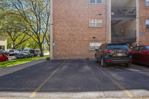 4056 California Ave, Chicago IL  60618-2721 exterior