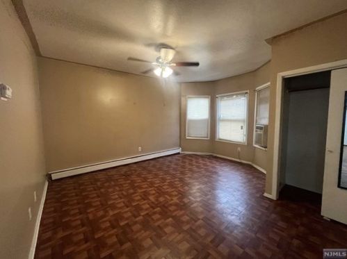 199 Preakness Ave, Paterson NJ  07502-2131 exterior