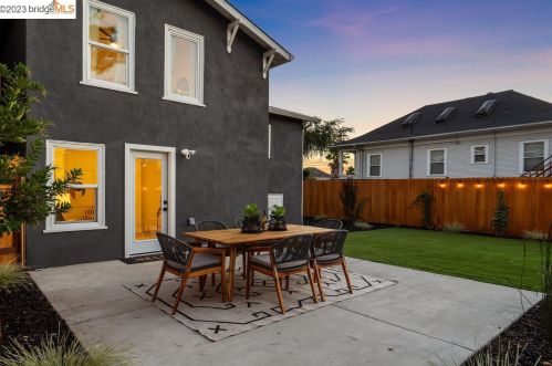 1307 Haskell St, Berkeley CA 94702-2415 exterior