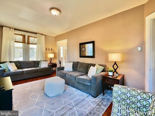 31 Glen Riddle Rd, Media PA 19063-5228 exterior