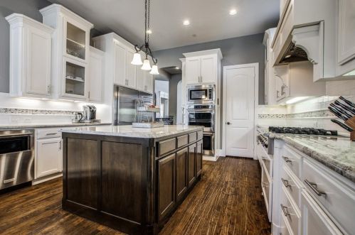 6284 Amalfi Dr, Frisco TX 75035-0615 exterior