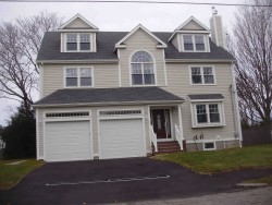 75 Albemarle Rd, Newton, MA 02460-1107