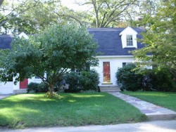 114 Day St, Newton, MA 02466-2922