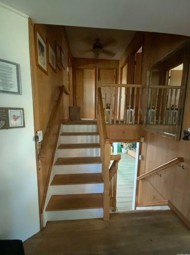 19 Gardenia Dr, Commack NY 11725-4109 exterior