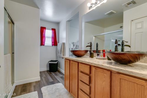 2571 73 Dr, Phoenix AZ 85043-7238 exterior