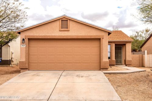 2638 Cambridge Ring Dr, Tucson AZ 85706-3658 exterior