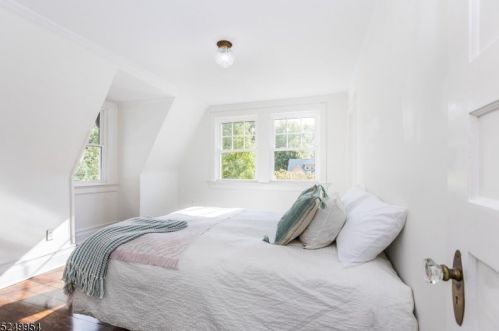 181 Smt Ave, Montclair NJ 07043-1817 exterior