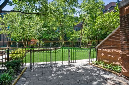 1351 Altgeld St, Chicago IL 60614-2040 exterior