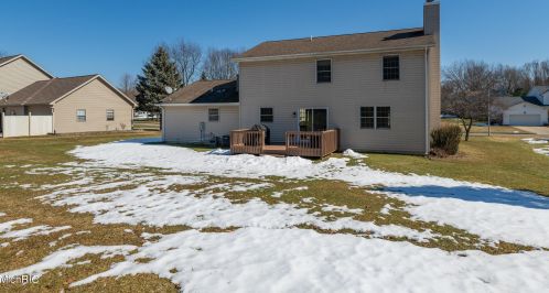 10400 Roger St, Kalamazoo MI 49002-7185 exterior