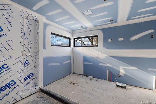 1852 Holland St, Bham MI 48009-6856 exterior