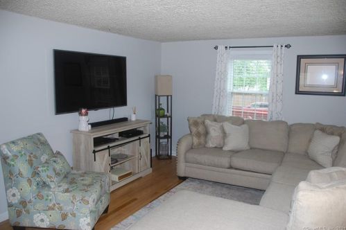 54 Howard Ave, Norwalk, CT 06855-1509