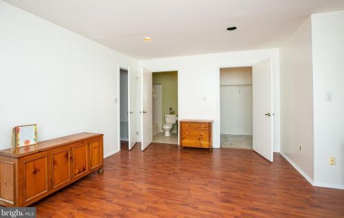 301 Silvia St, Trenton NJ 08628-3236 exterior